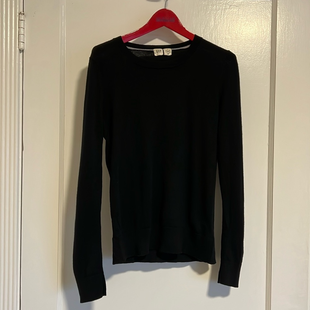 Gap Merino crewneck sweater